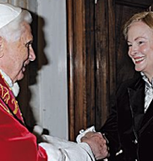 Mary Ann Glendon con Benedetto XVI.