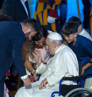 Papa Francesco all'Incontro mondiale delle famiglie (Foto: Catholic Press Photo)