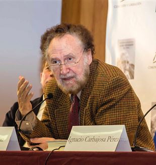 Víctor Pérez-Díaz, sociologo all’Università di Harvard e alla Complutense di Madrid, alla presentazione della biografia di don Giussani nella capitale spagnola. 